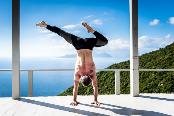 Martin Sittek in handstand
