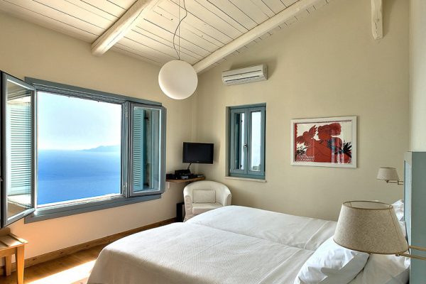 single room in Fos villa