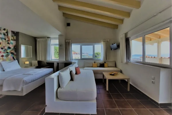 10 Suite 3 (3) Room with sea view at Filion Eco Suites