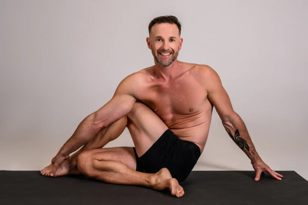 Martin Sittek Martin Sittek Ardha Matsyendrasana